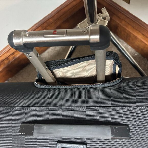 Victorinox Mobilizer Black Ballistic 25" Wheeled Deluxe Garment Bag Luggage - Picture 8 of 16